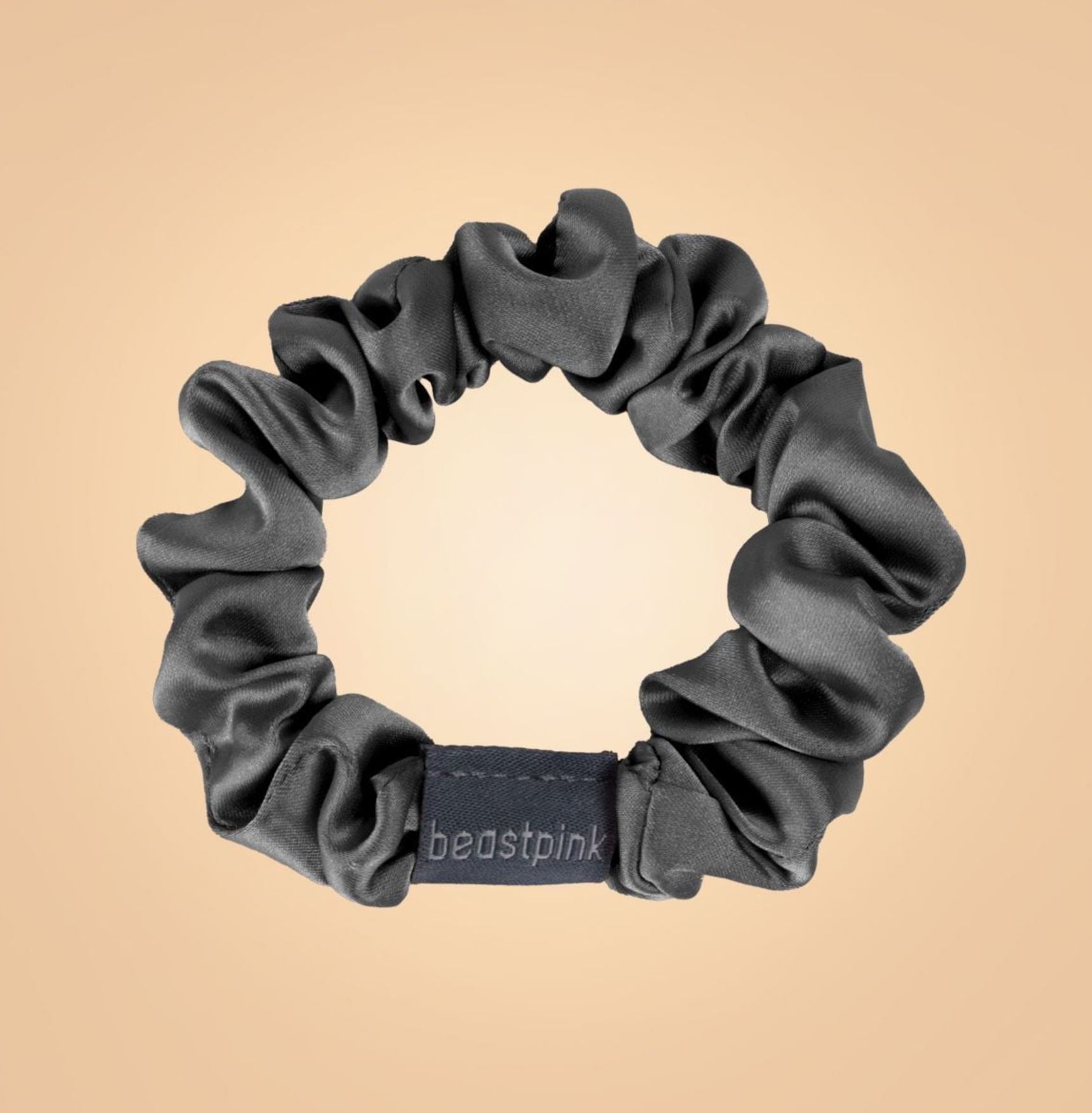 BeastPink Satin-Scrunchy-Set GymBeam Premium Haargummis im 3er-Pack