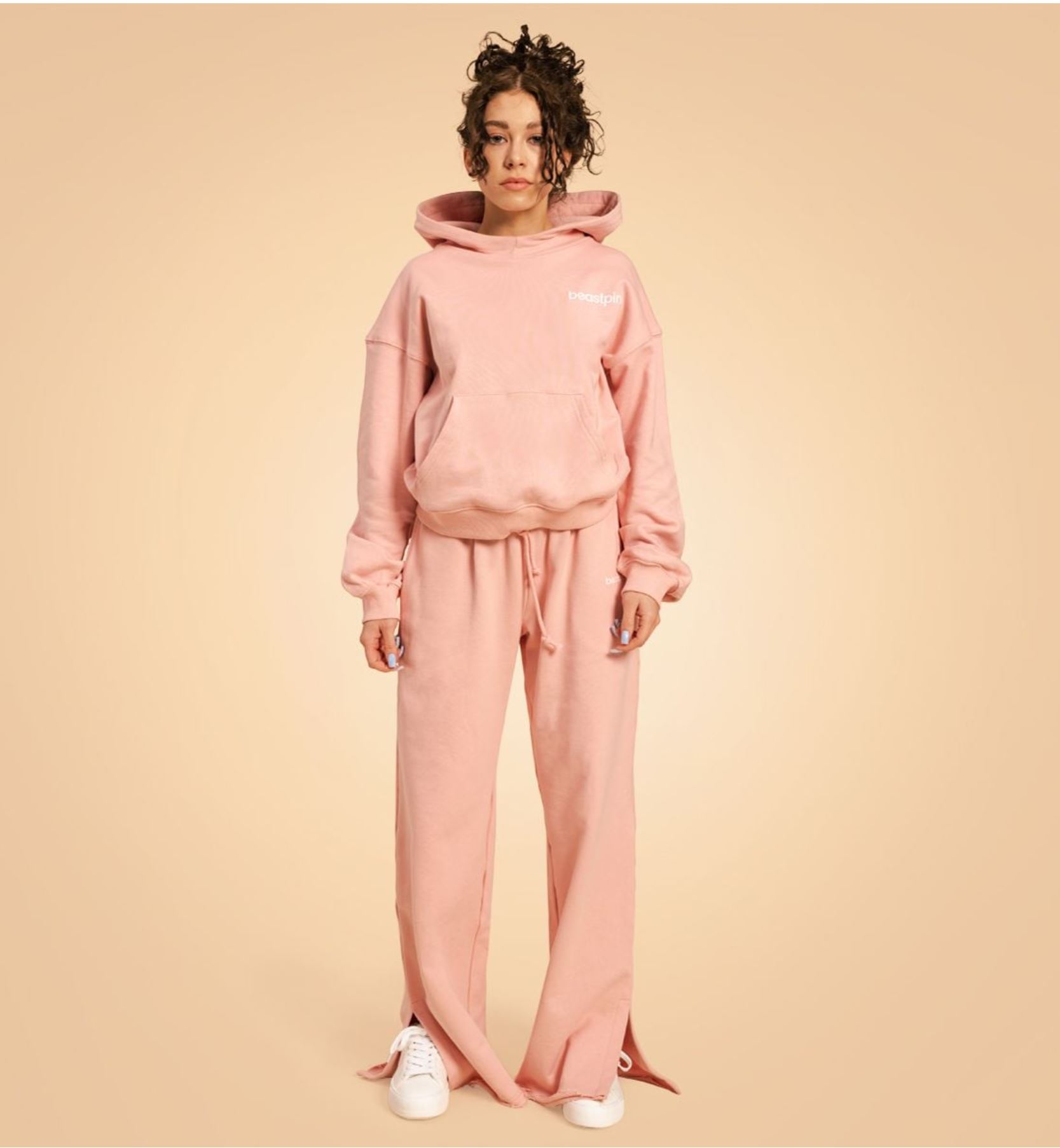 GymBeam SERENITY Jogginghose als Freizeithose mit Paperbag-Bund