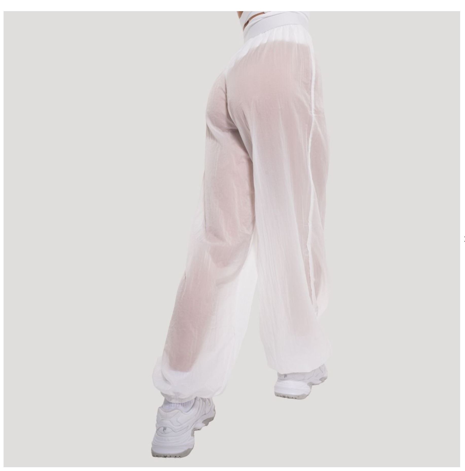 GymBeam FLOW Oversize Damenhose weiß transparentes Design Sporthose luftig locker Gr. S