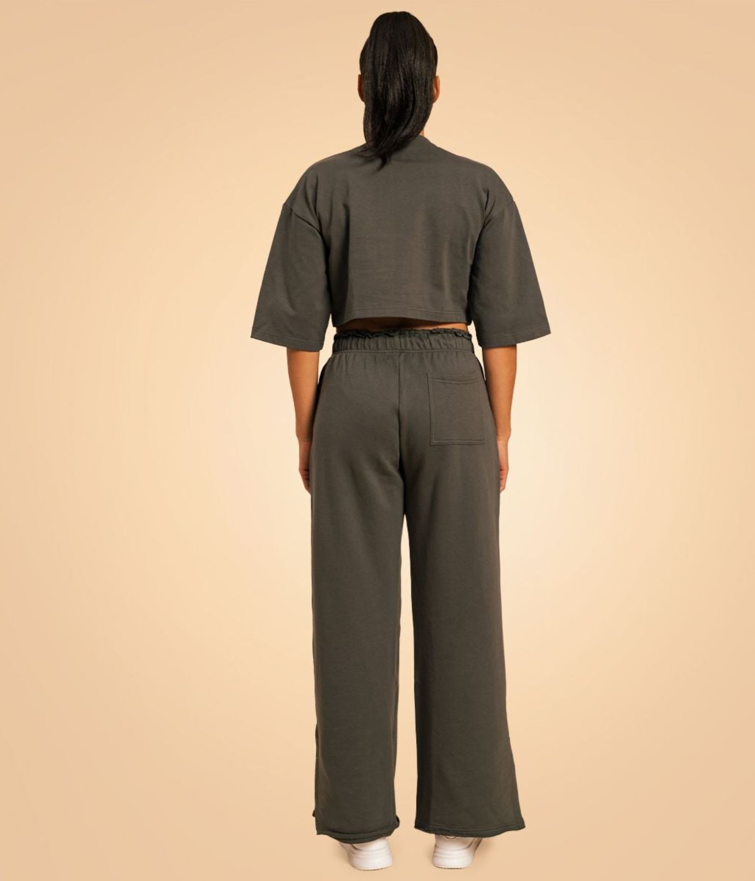 GymBeam SERENITY Jogginghose als Freizeithose mit Paperbag-Bund