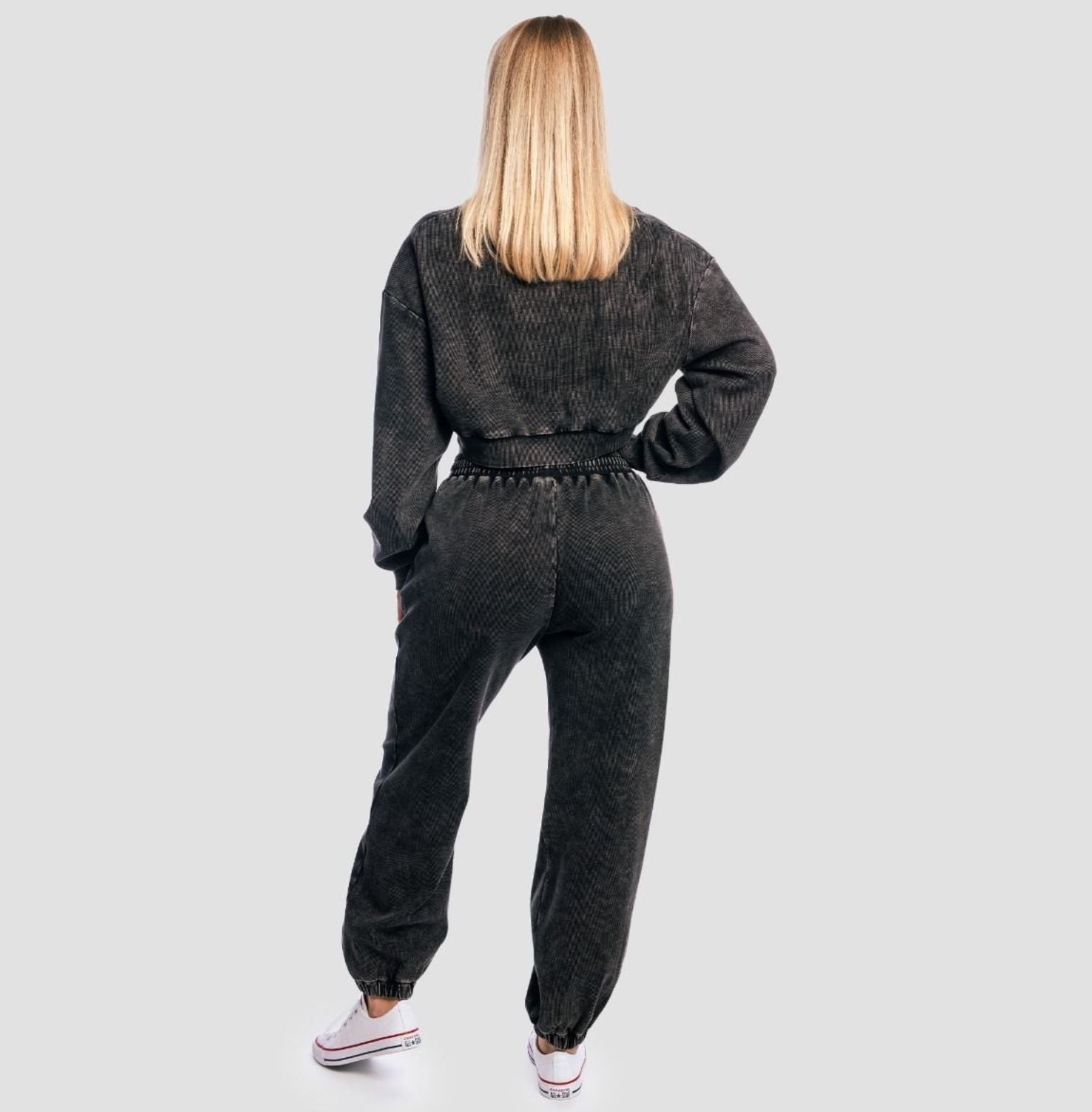 GymBeam Jogginghose AURA Trainingshose oder als Streetwear für Frauen