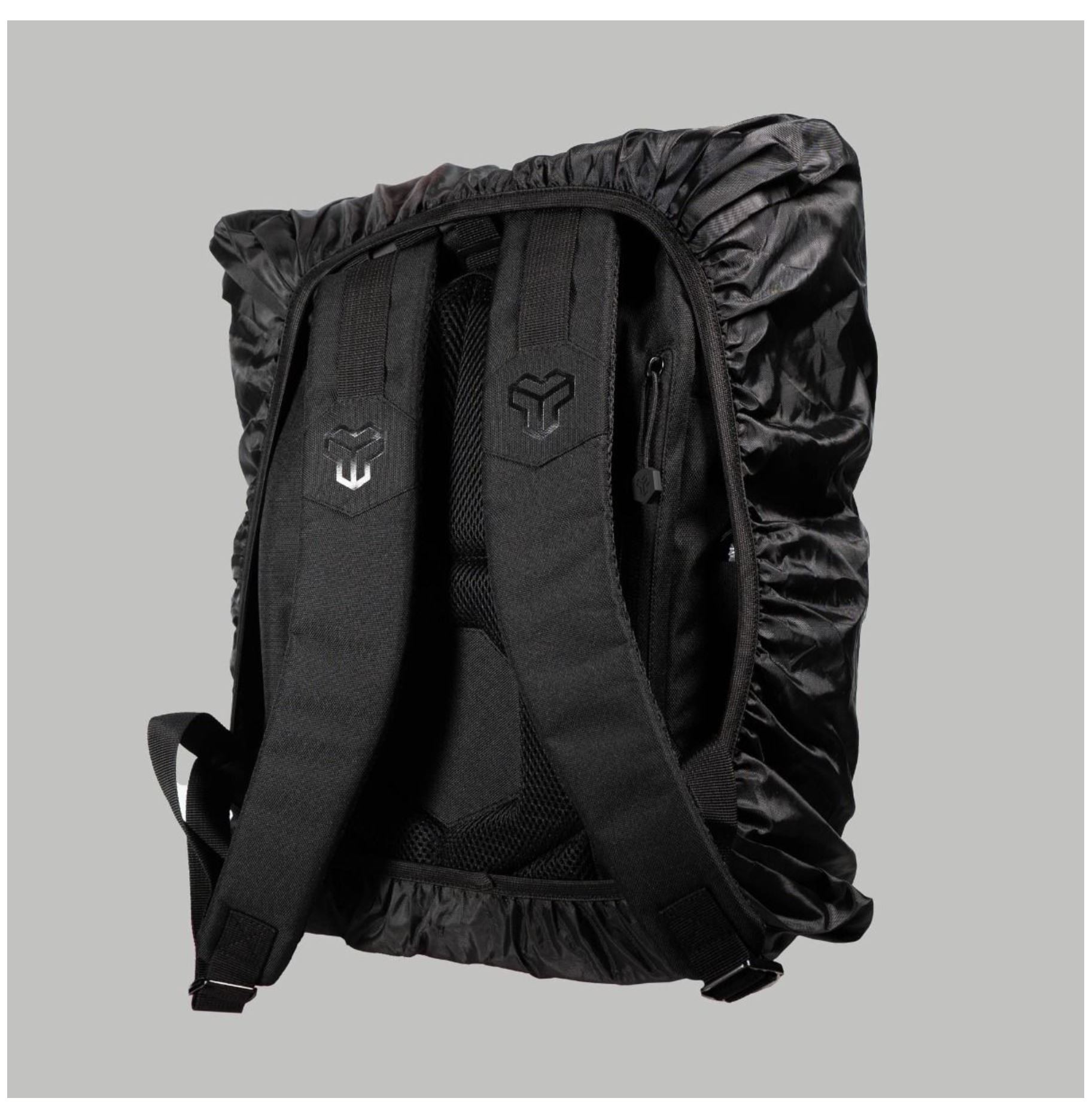 STRIX Rucksack STELLAR mit wasserdichter Hülle Sportrucksack gepolstert & atmungsaktiv