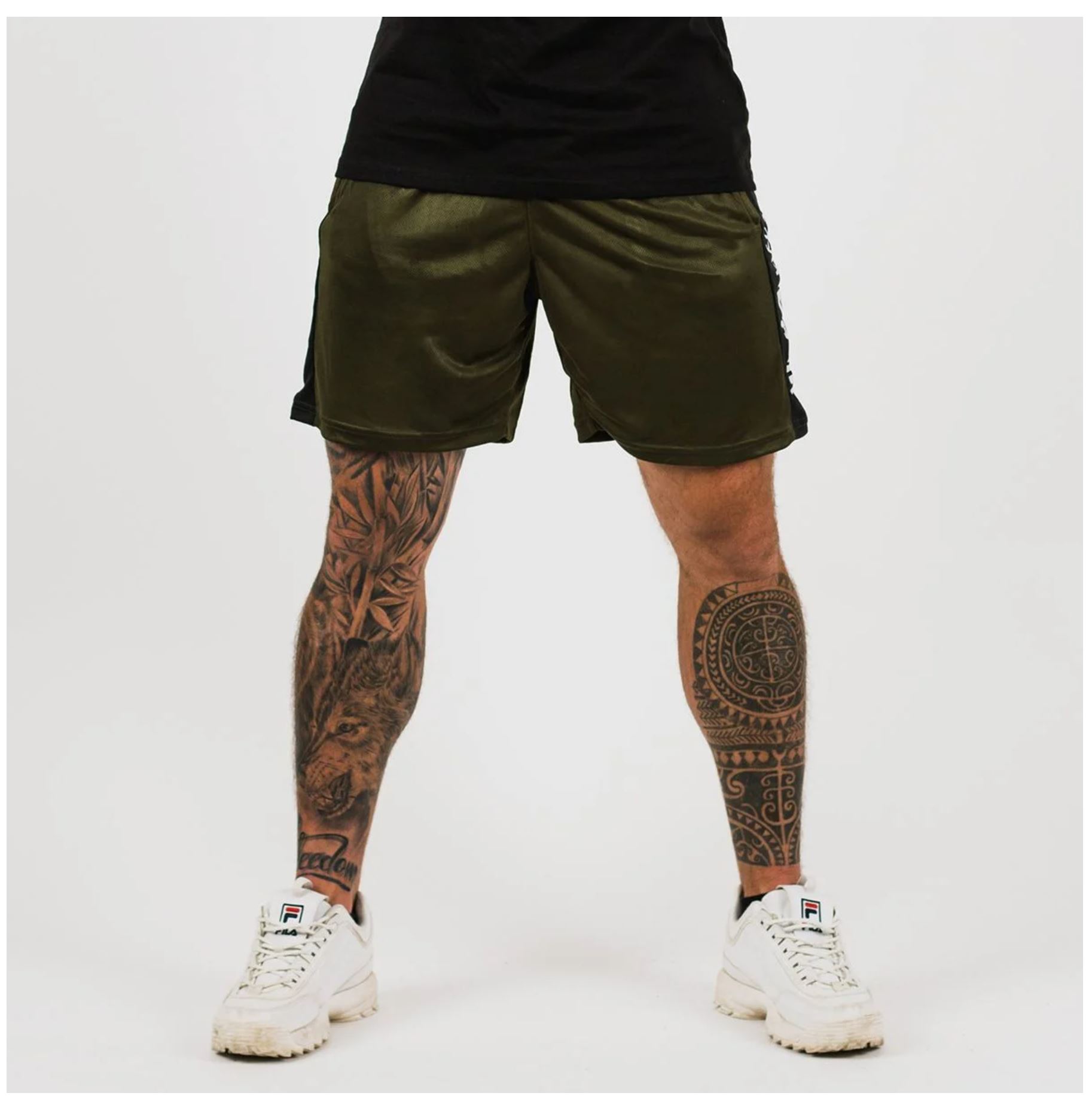 GymBeam VERTICAL-Shorts Sportshorts für Männer als Trainingsshorts Military Gr. S