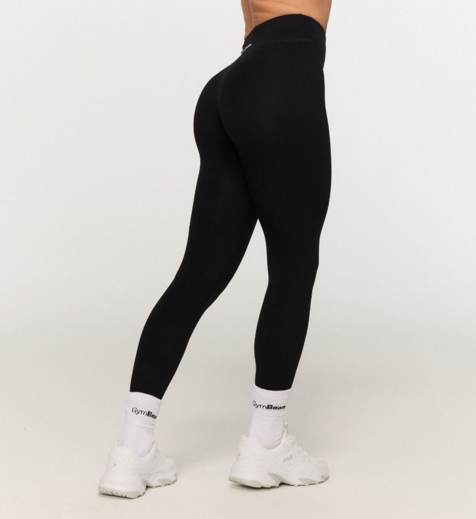 GymBeam FIERCE Leggings 100% Blickdicht Sportleggings schweißableitend & Körperformung