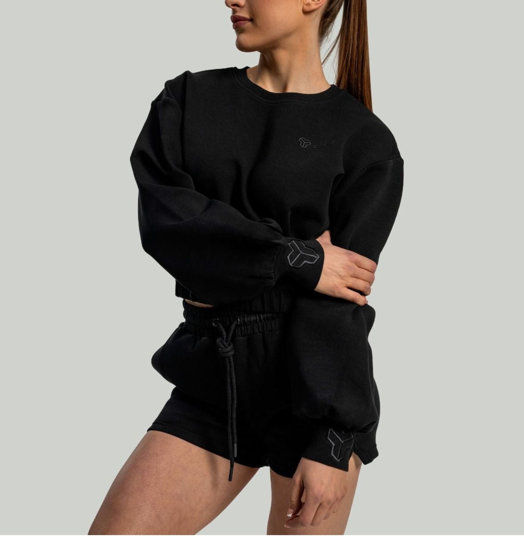 STRIX LUNAR Cropped Pullover