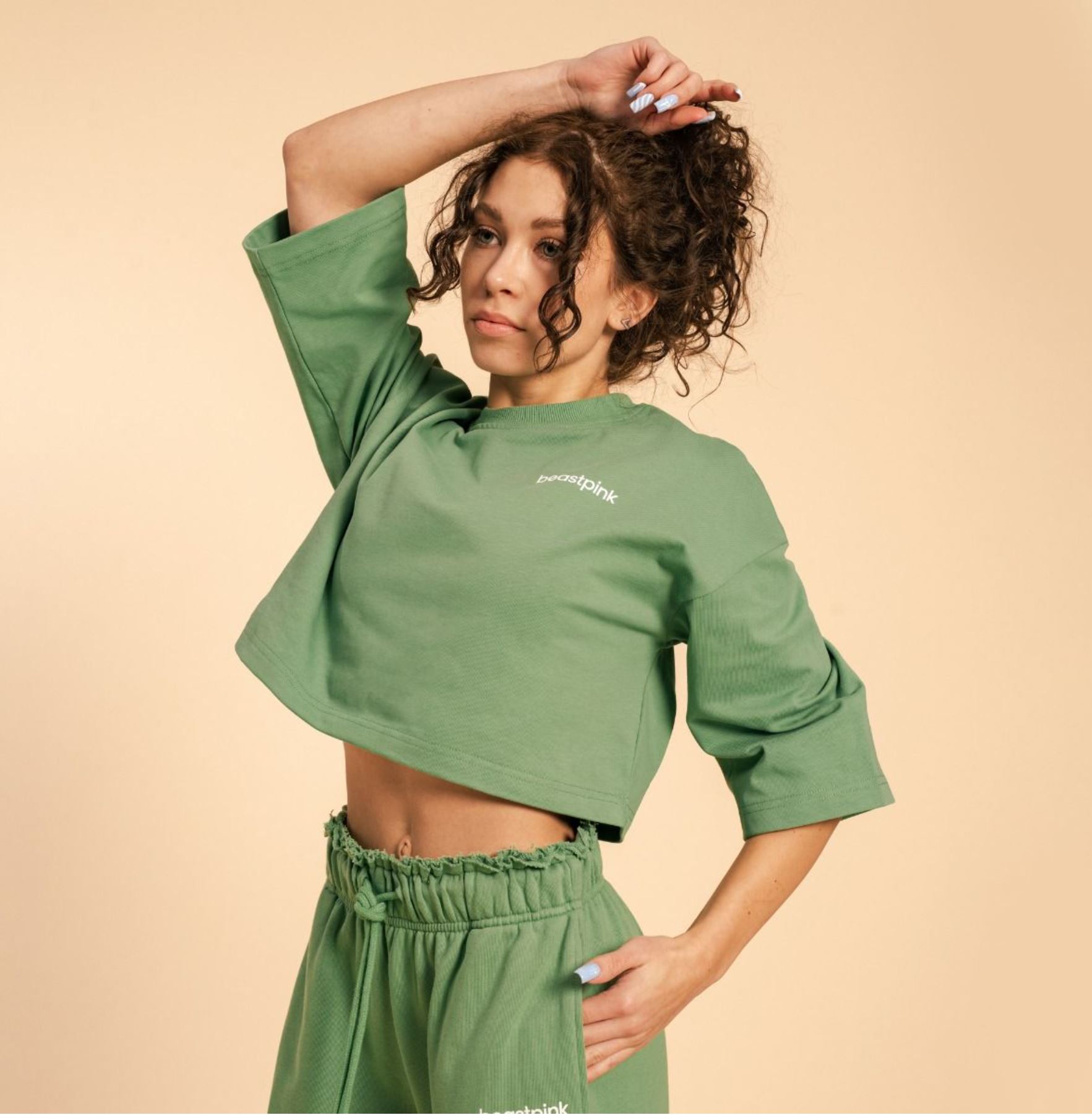 BeastPink SERENITY Crop T-Shirt Oberteil mit Kurzpassform aus 100% Baumwolle
