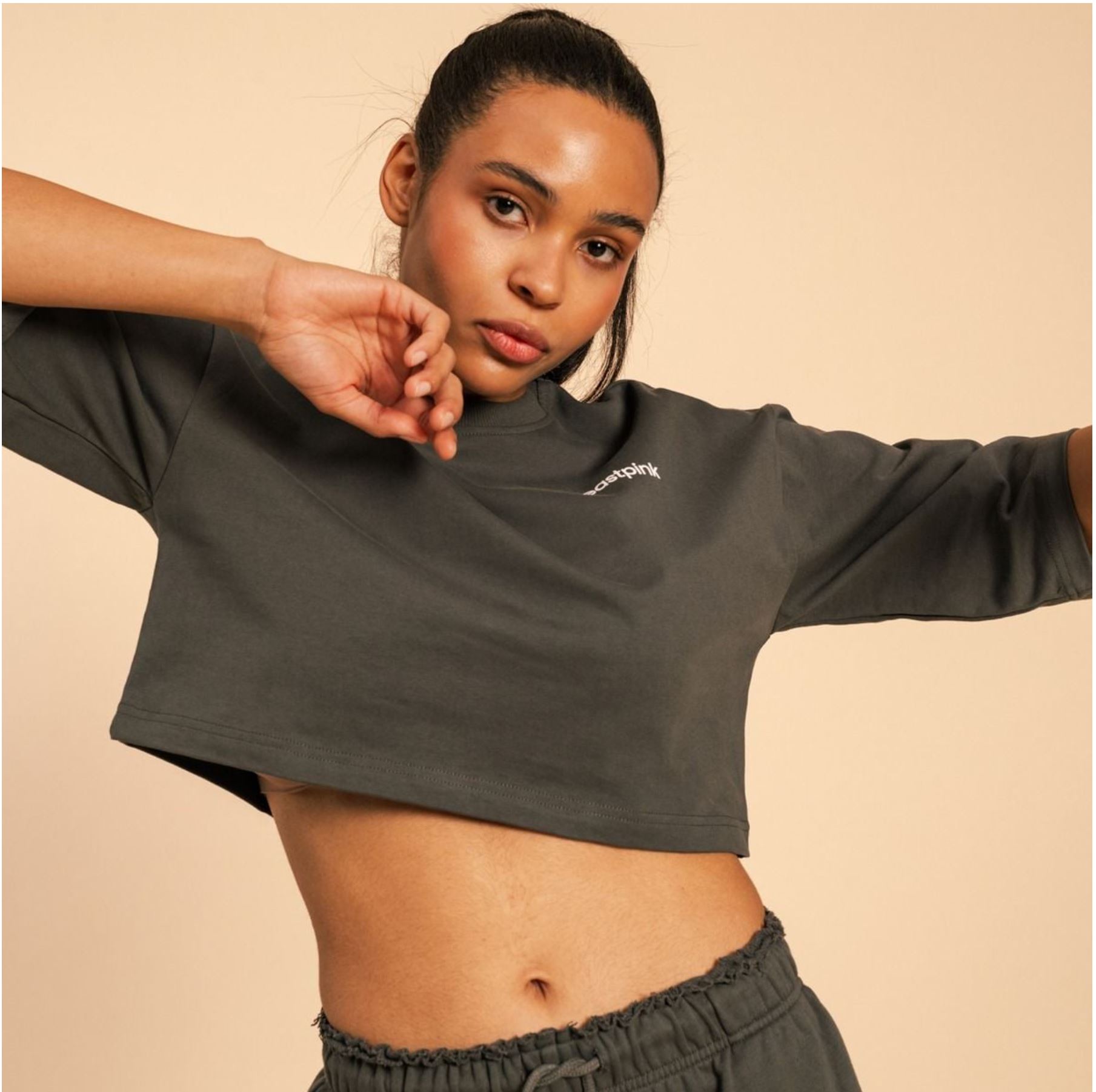 BeastPink SERENITY Crop T-Shirt Oberteil mit Kurzpassform aus 100% Baumwolle
