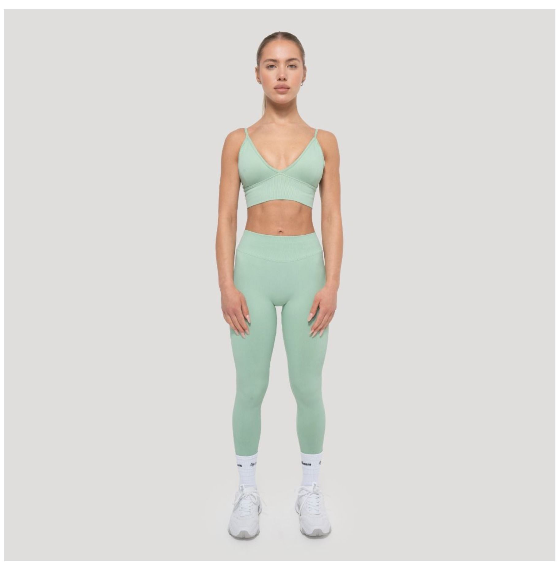 GymBeam LUMA Leggings Scrunch-Butt-Effekt Sportleggings Quick-Dry mit 4-Way-Stretch-Technologie Pistachio Gr. XS