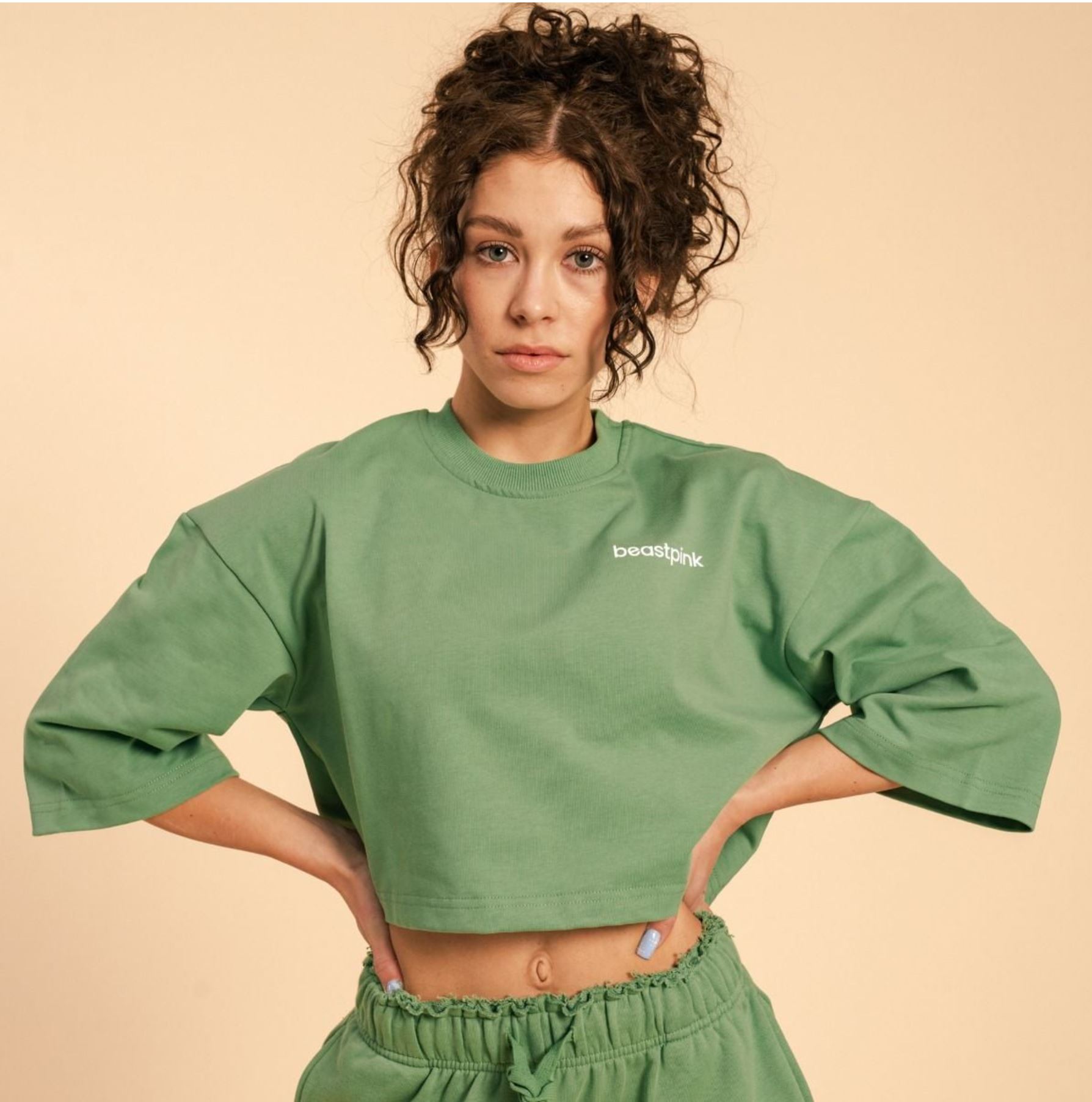 BeastPink SERENITY Crop T-Shirt Oberteil mit Kurzpassform aus 100% Baumwolle