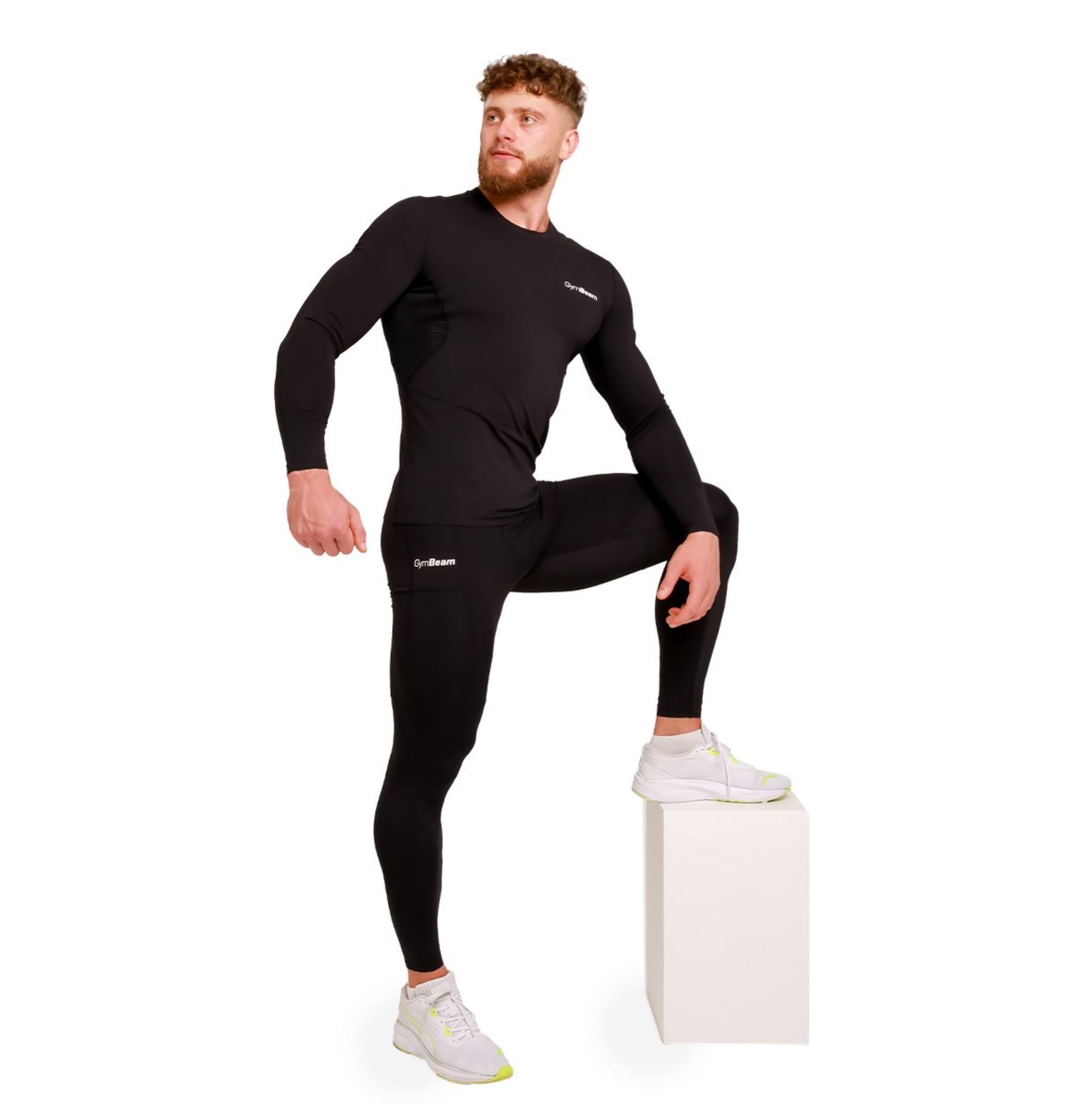 GymBeam High Kompressions‑T-Shirt schwarz für Bodybuilder Kompressionsshirt mit 3-fach Belüftungssystem Gr. S